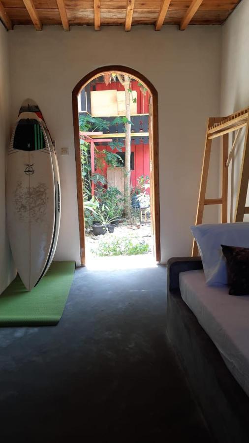 Rumah Nalu Surf Camp Krui ภายนอก รูปภาพ