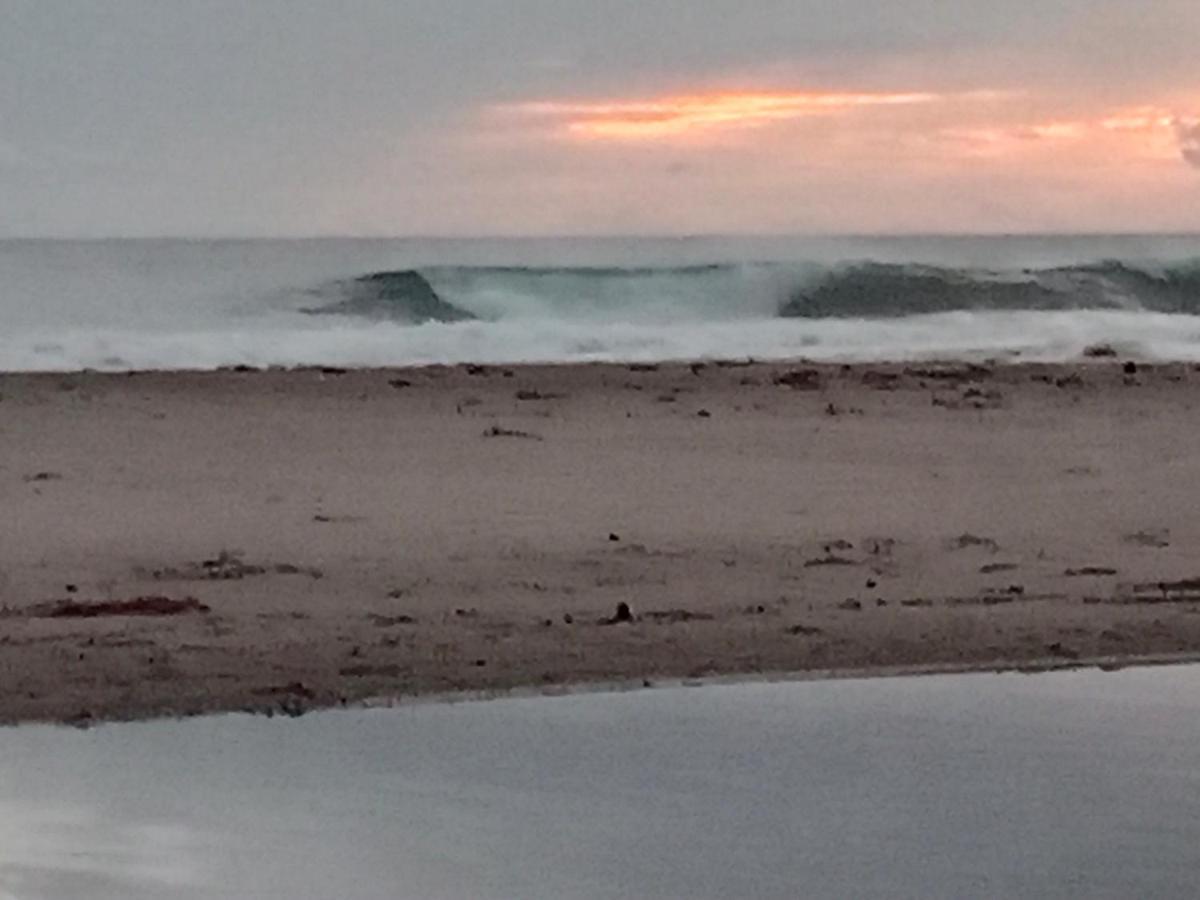 Rumah Nalu Surf Camp Krui ภายนอก รูปภาพ
