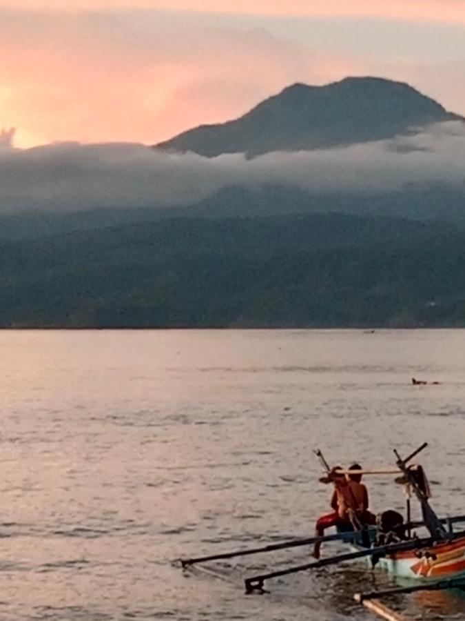 Rumah Nalu Surf Camp Krui ภายนอก รูปภาพ