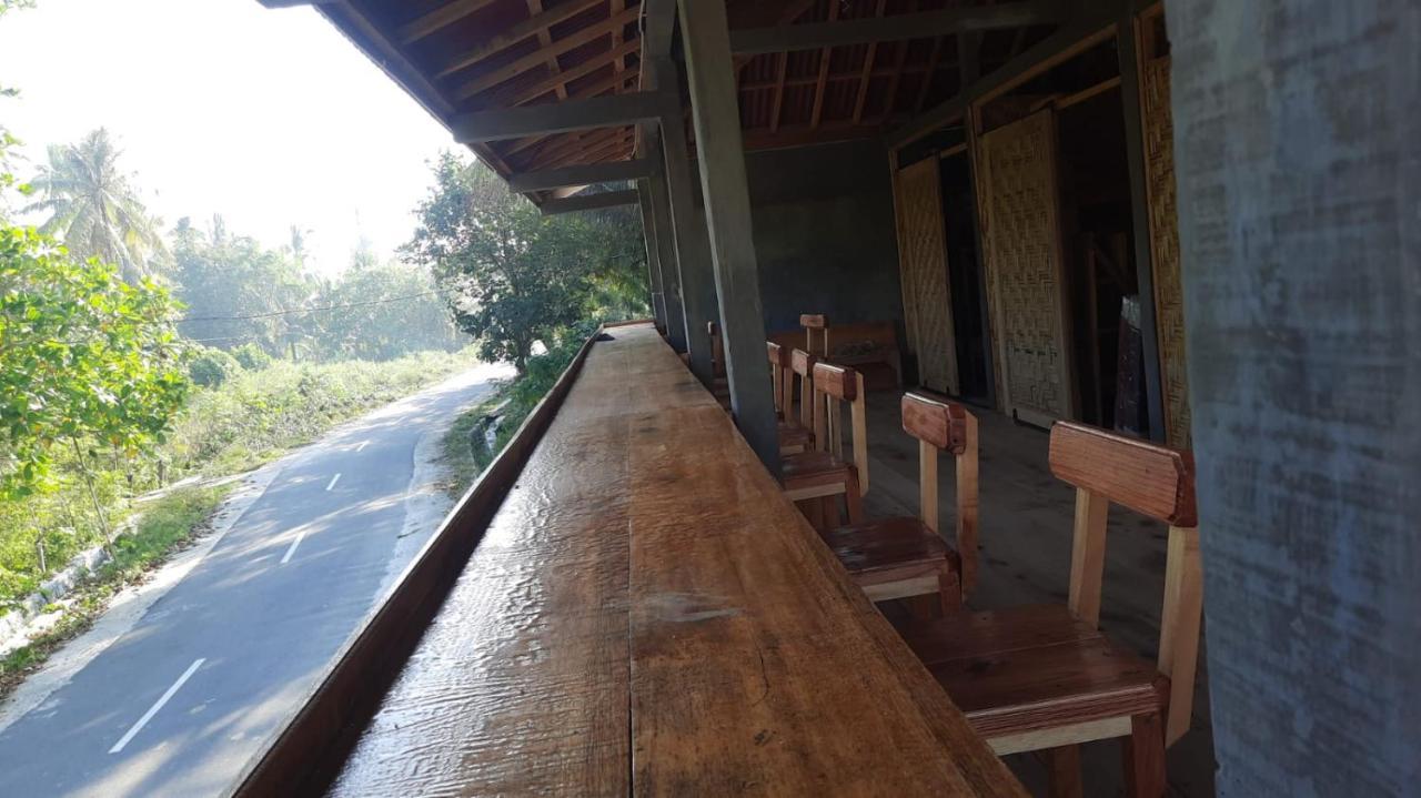 Rumah Nalu Surf Camp Krui ภายนอก รูปภาพ
